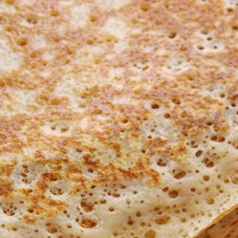 Блины на сыворотке тонкие с дырочками