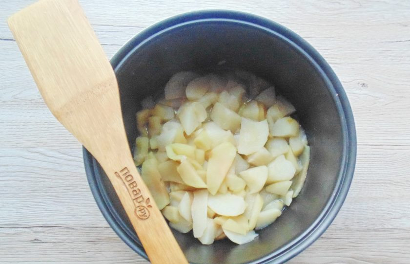 1. Этап. Пюре из груши в мультиварке на зиму: В режиме 