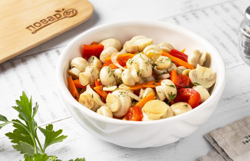 1. Этап. Маринованные шампиньоны с овощами: Маринованные шампиньоны с овощами готовы, приятного вам аппетита!