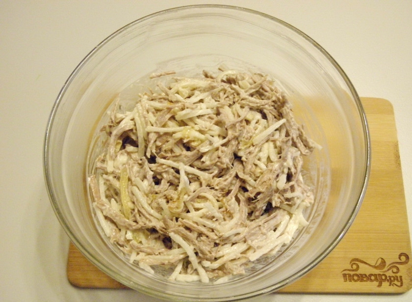 1. Этап. Салат Узбекистан с редькой: Перемешайте салат. Готово! Угощайтесь!