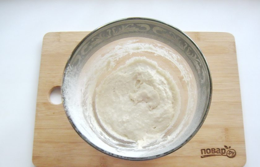 1. Этап. Саратовский калач: Замесите тесто. Получилась опара.