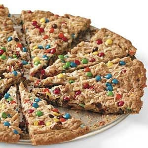 Oatmeal Cookie Pizza