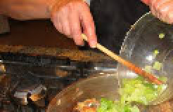 1. Этап. Капоната: Добавьте сельдерей. Перемешайте.