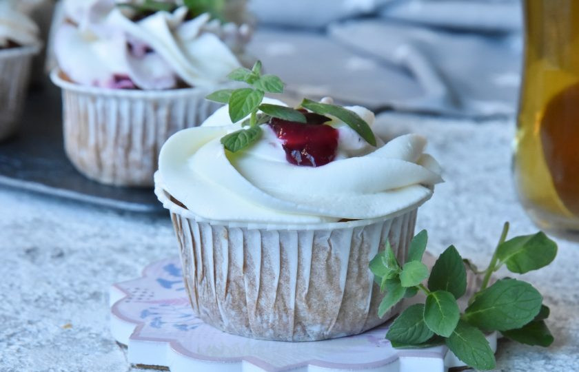 1. Этап. ПП капкейки: ПП капкейки готовы. Их можно подавать к столу и без вреда для здоровья и фигуры лакомиться десертом.