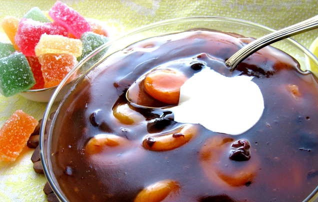 1. Этап. Сладкий суп из сухофруктов: Все готово! Добавьте сметану и наслаждайтесь! Приятного аппетита)