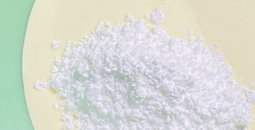 1. Этап. Пирожное Праздничное: Сливки взбить с сахарной пудрой