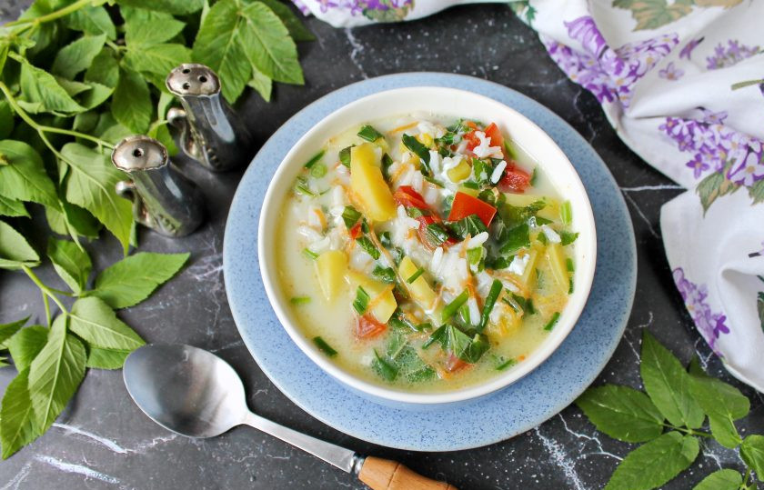 1. Этап. Дачный рисовый суп со снытью: Приятного аппетита!