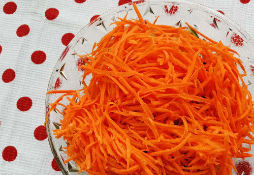 1. Этап. Салат Пылкое сердце: и морковь.