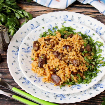 Булгур с куриными сердечками