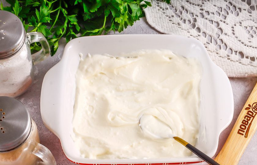 1. Этап. Соус Шантильи: Тщательно перемешайте между собой все составляющие.