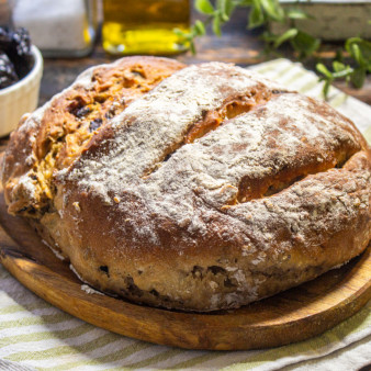 Хлеб с черносливом