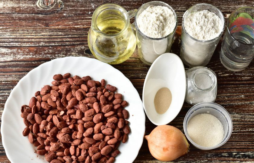 1. Этап. Хачапури с фасолью: Подготовьте ингредиенты.