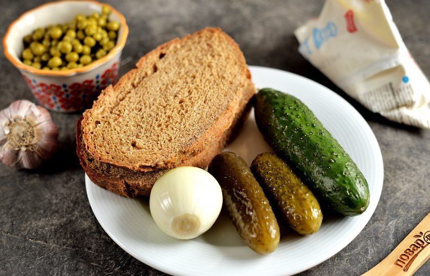1. Этап. Брутальные бутерброды Три огурца: Подготовьте все ингредиенты.