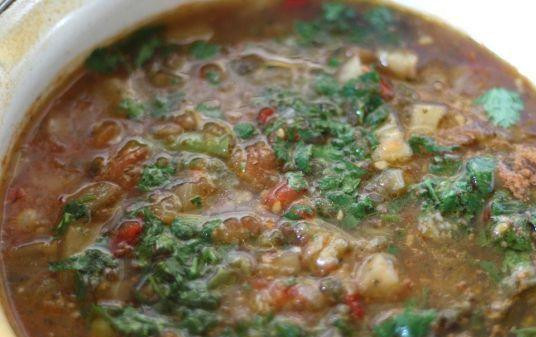 1. Этап. Суп из баклажанов: Последними в суп идут соль и рубленная свежая кинза. Суп следует поварить еще около 5-7 минут на слабом огне, затем выключить, накрыть крышкой и дать настояться супу около 5 минут. Готово!