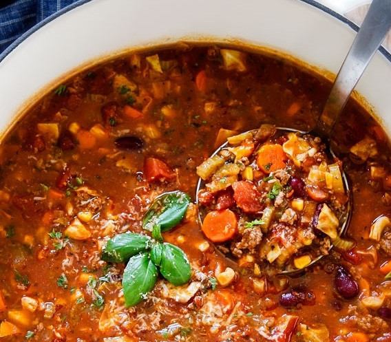 1. Этап. Итальянский обед: 4. Суп подавайте сразу после приготовления, он густой и очень сытный.