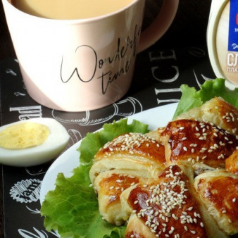 Круассаны с тунцом и плавленым сыром