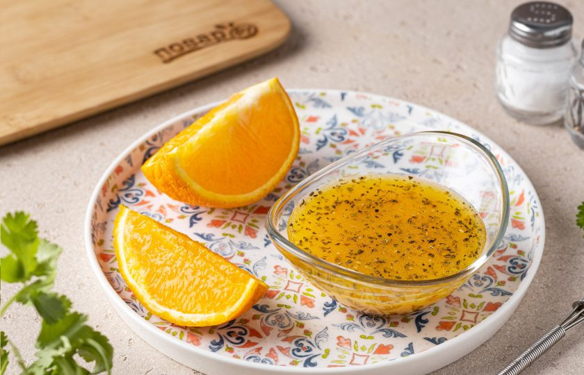 1. Этап. Апельсиновая салатная заправка с орегано: Апельсиновая заправка готова!