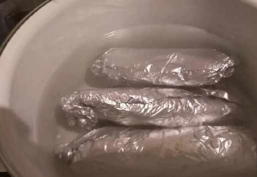 1. Этап. Грудка куриная для бутербродов ПП: Опускать в кипящую воду и варить при кипении 15 минут. Затем выключить, накрыть крышкой и оставить на 30 минут.