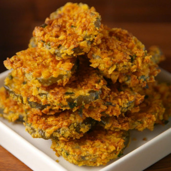 Cool Ranch Pickle Chips