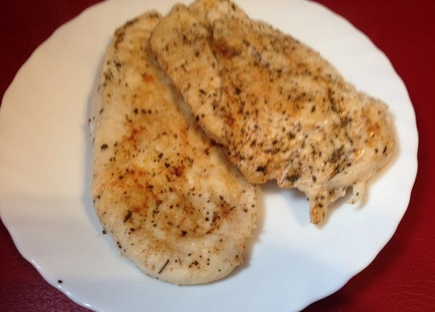 1. Этап. Куриные грудки отбивные: И вот сочная и ароматная отбивная из куриной грудки готова.