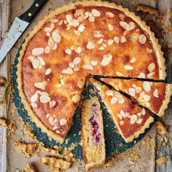 Berry almond bakewell