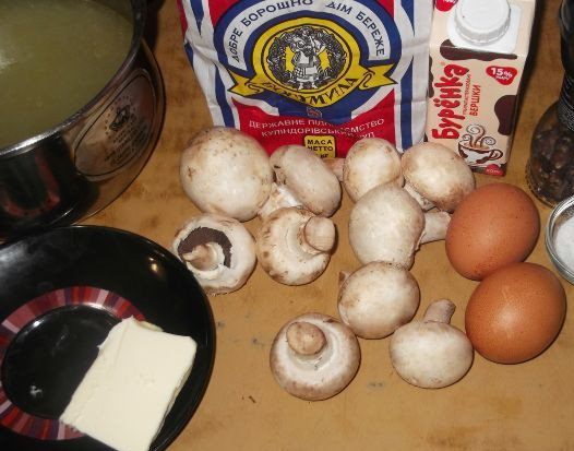 1. Этап. Диетический суп-пюре из овощей: 1. Отличный вариант супа, если вы следите за своей фигурой. Чтобы минимизировать количество калорий, сливки можно заменить 0,5% молоком.