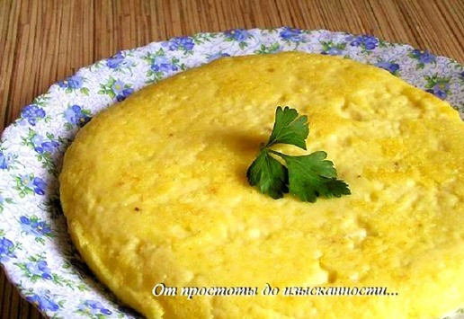 1. Этап. Полента Таранья: Готовую поленту разложите по тарелкам, украсьте петрушкой и подавайте.