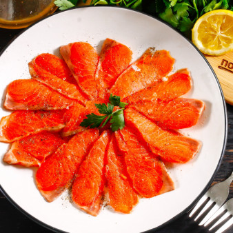 Строганина из рыбы