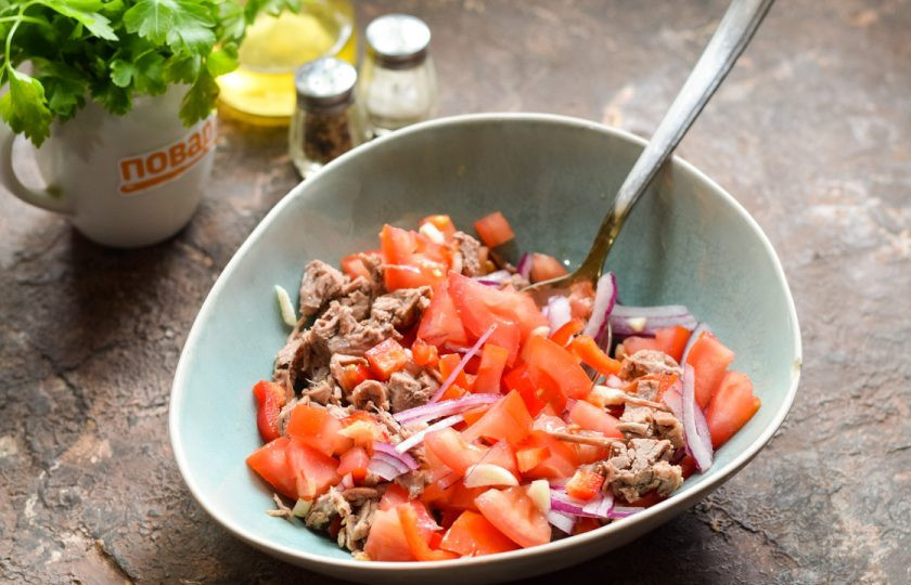 1. Этап. Мексиканский салат с говядиной: Перемешайте все и подавайте салат к столу.