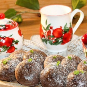 Шоколадное печенье с черешней на сгущенке