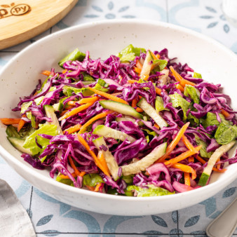 Салат из краснокочанной капусты и моркови