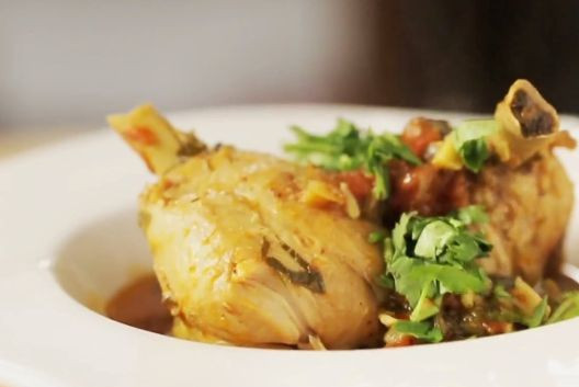 1. Этап. Рагу под соусом: 7. Подавать рагу под соусом нужно в глубокой тарелке. Приятного аппетита!