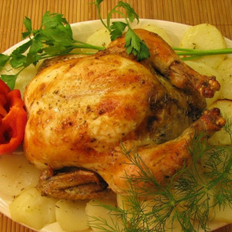 Румяная курица в мультиварке