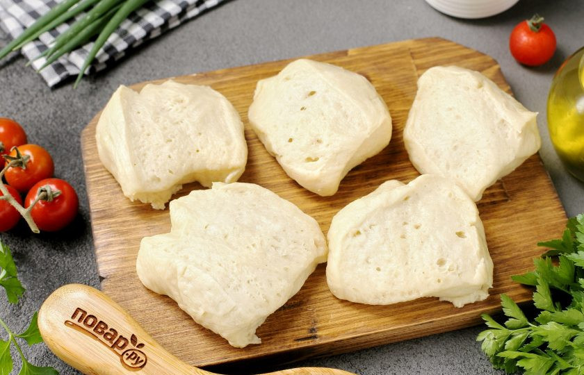 1. Этап. Дрожжевое тесто на подсолнечном масле для печёных пирожков: Удачной вам выпечки!