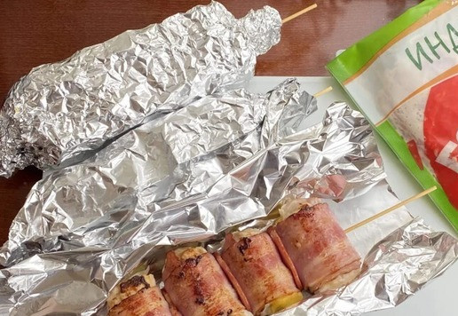 1. Этап. Шашлычки из филе индейки: Затем шашлычки заверните в фольгу и запеките в разогретой до 170* духовке, 15 минут.