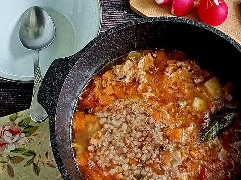 1. Этап. Гречневый суп с тушёнкой Походный: Подаём.