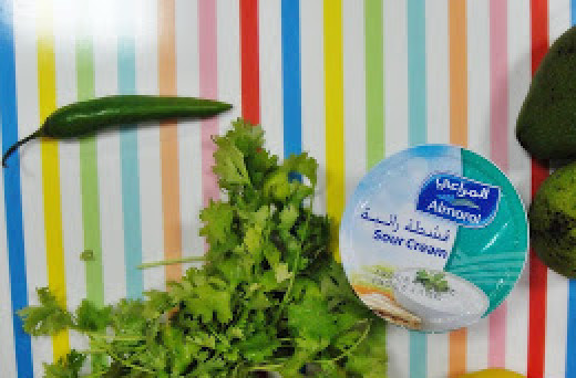 1. Этап. Дип из авокадо: Приготовить продукты.