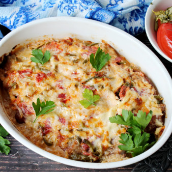 Свинина с маринованными помидорами