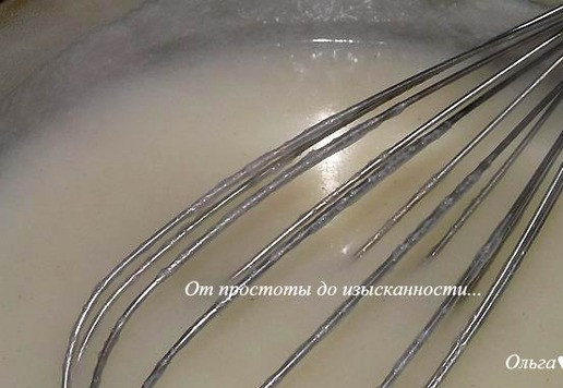 1. Этап. Постный шоколадный торт а-ля Наполеон: Для крема сварите манную крупу в воде.