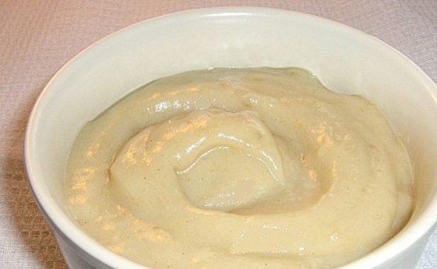 1. Этап. Банановый соус: Добавьте соль или сахар по вкусу. Соус готов, приятного аппетита!