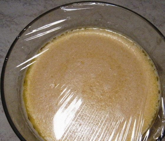 1. Этап. Канелли: 3. Жидкое тесто накрываем пленкой и отправляем на 10-12 часов в холодильник, а лучше на 24 часа. Достаем тесто за час до выпекания.