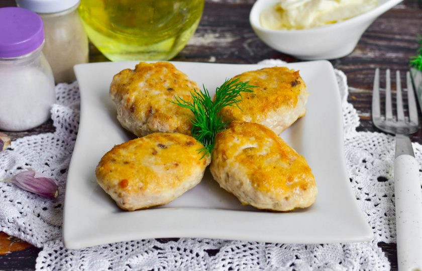 1. Этап. Рыбно-мясные котлеты: Котлеты готовы! Приятного аппетита!