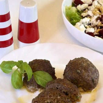 Фрикадельки с моцареллой в аэрогриле