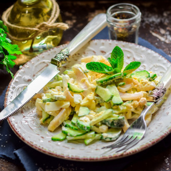 Салат с кальмаром и сметаной