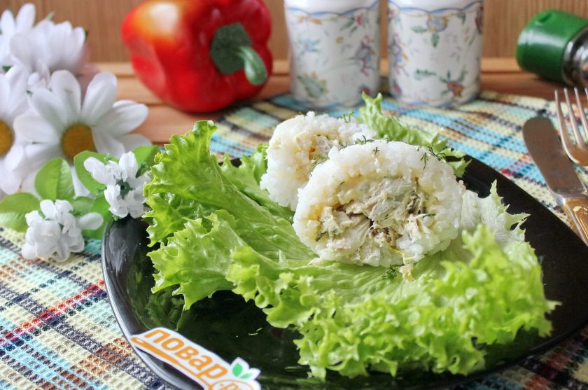 1. Этап. Рисовые шарики с рыбой: Рисовые шарики с рыбой готовы. Подавайте на закуску.