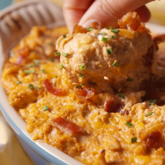 Cheesy BBQ Chicken Dip