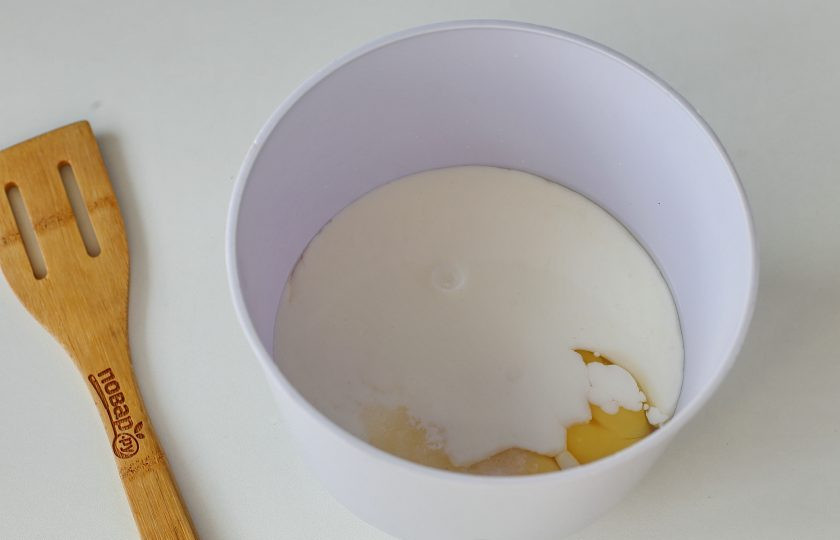 1. Этап. Блины на ацидофилине: Добавьте ацидофилин.