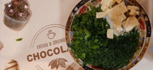 1. Этап. Иро из тыквы: Готовое пюре посолить-поперчить по вкусу, добавить кукурузу, сыр для супа и соуса (я покупаю 