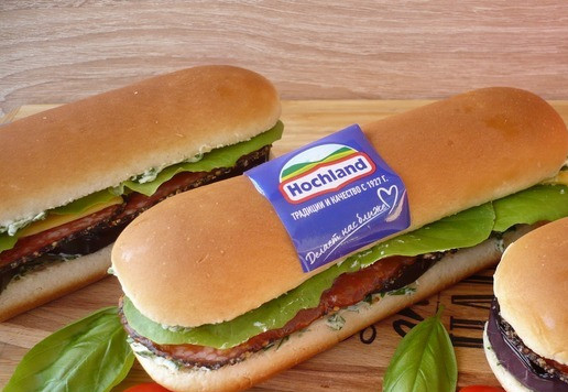 1. Этап. Сэндвичи с плавленым сыром и баклажанами: Сэндвичи готовы.