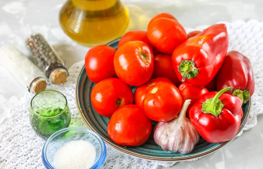 1. Этап. Ленивое лечо: Подготовьте необходимые ингредиенты.